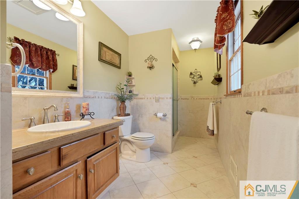 16 Rutherford Court Middlesex, NJ 08846 - Photo 18 of 26 Gallery Image 18