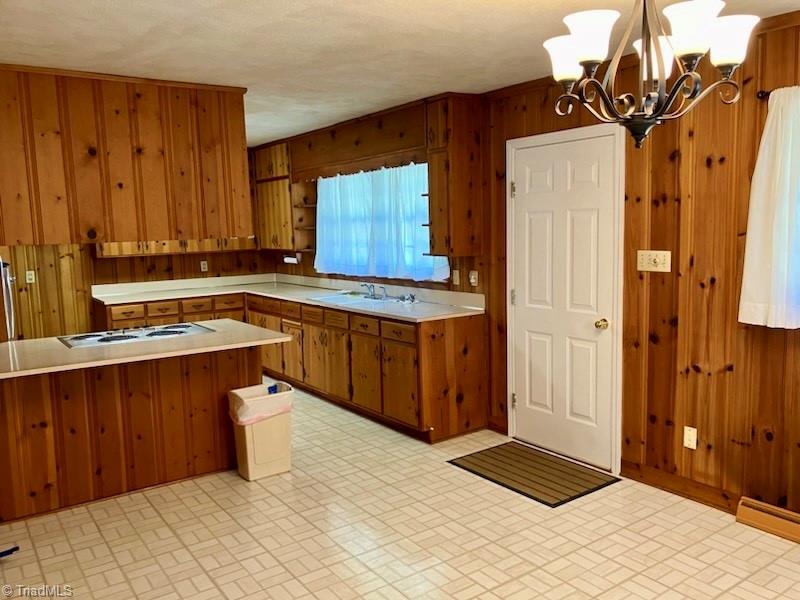 105 Kirk Road Greensboro, NC 27455 - Photo 15 of 36 Gallery Image 15