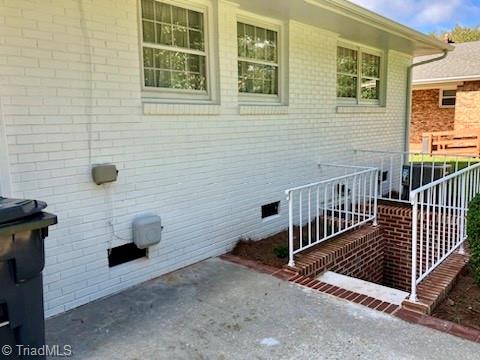 105 Kirk Road Greensboro, NC 27455 - Photo 4 of 36 Gallery Image 4