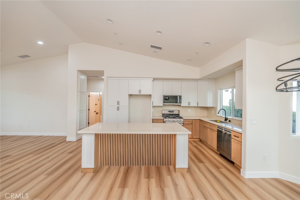 1114 Hollister Road Pinon Hills, CA 92372 - Photo 8 of 61