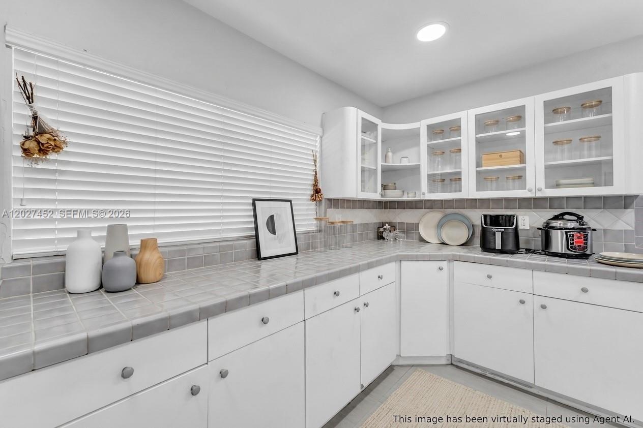 6284 Southwest 26th Street Miami, FL 33155 - Photo 30 of 74