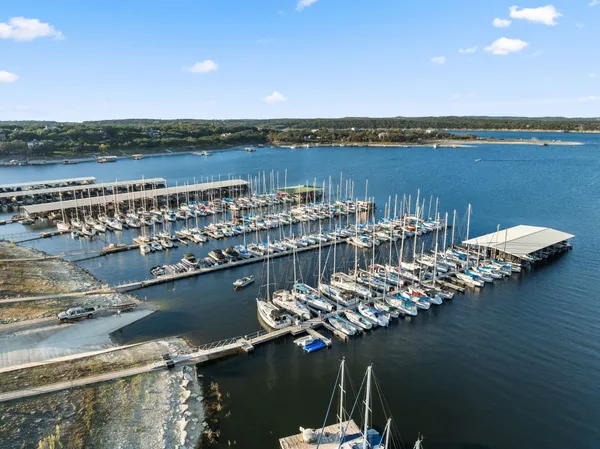 $575,000 | 16453 Lake Loop, Austin, TX 78734