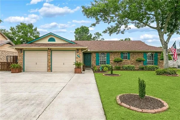 $238,900 | 2148 Pinehurst Drive, Laplace, LA 70068