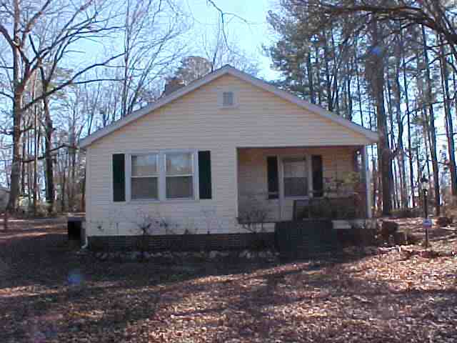 2614 Broadway Lake Road Anderson, SC 29621 - Photo 1 of 9