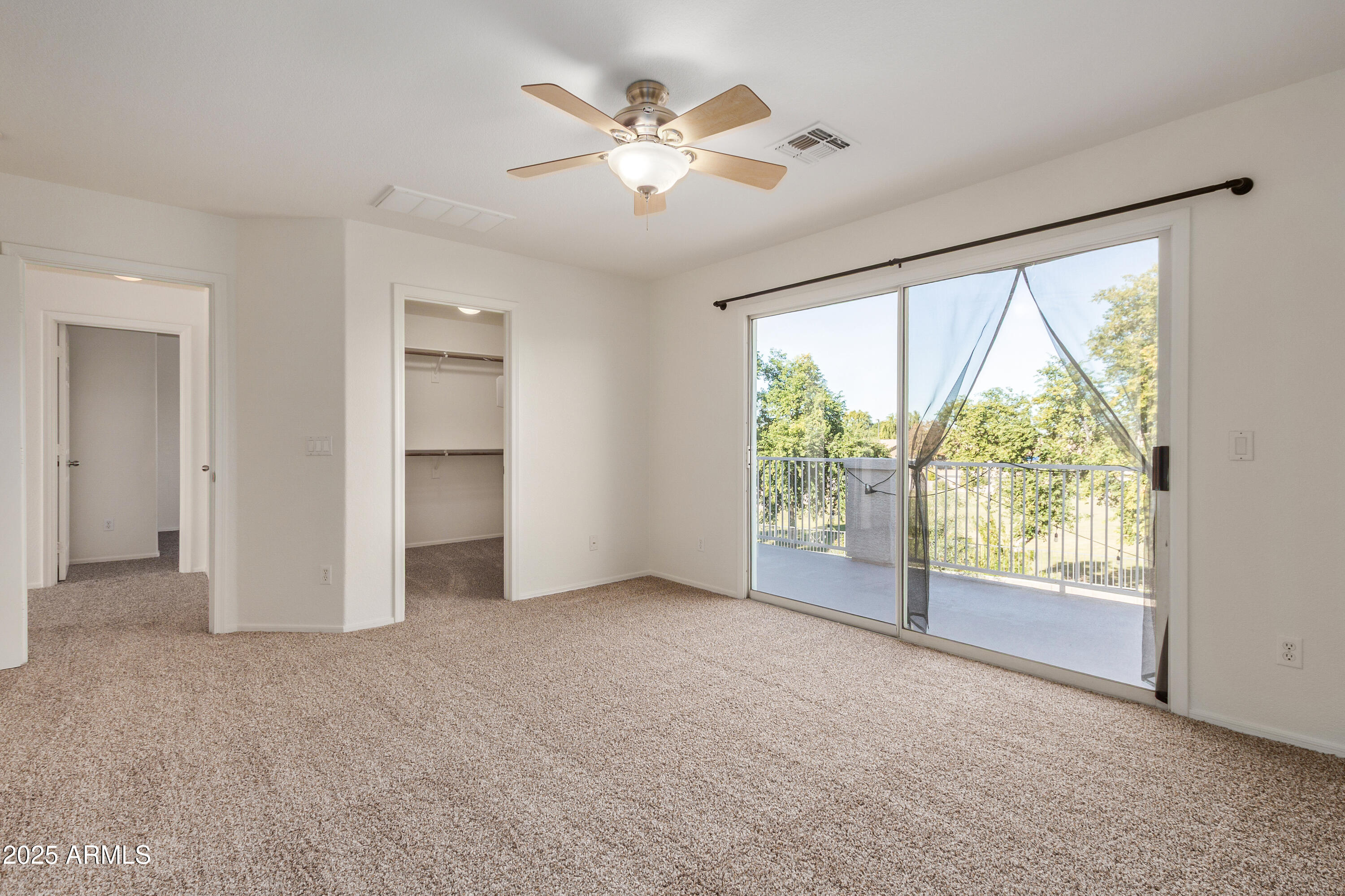 3792 East Woodside Way Gilbert, AZ 85297 - Photo 12 of 32 52 - Woodside