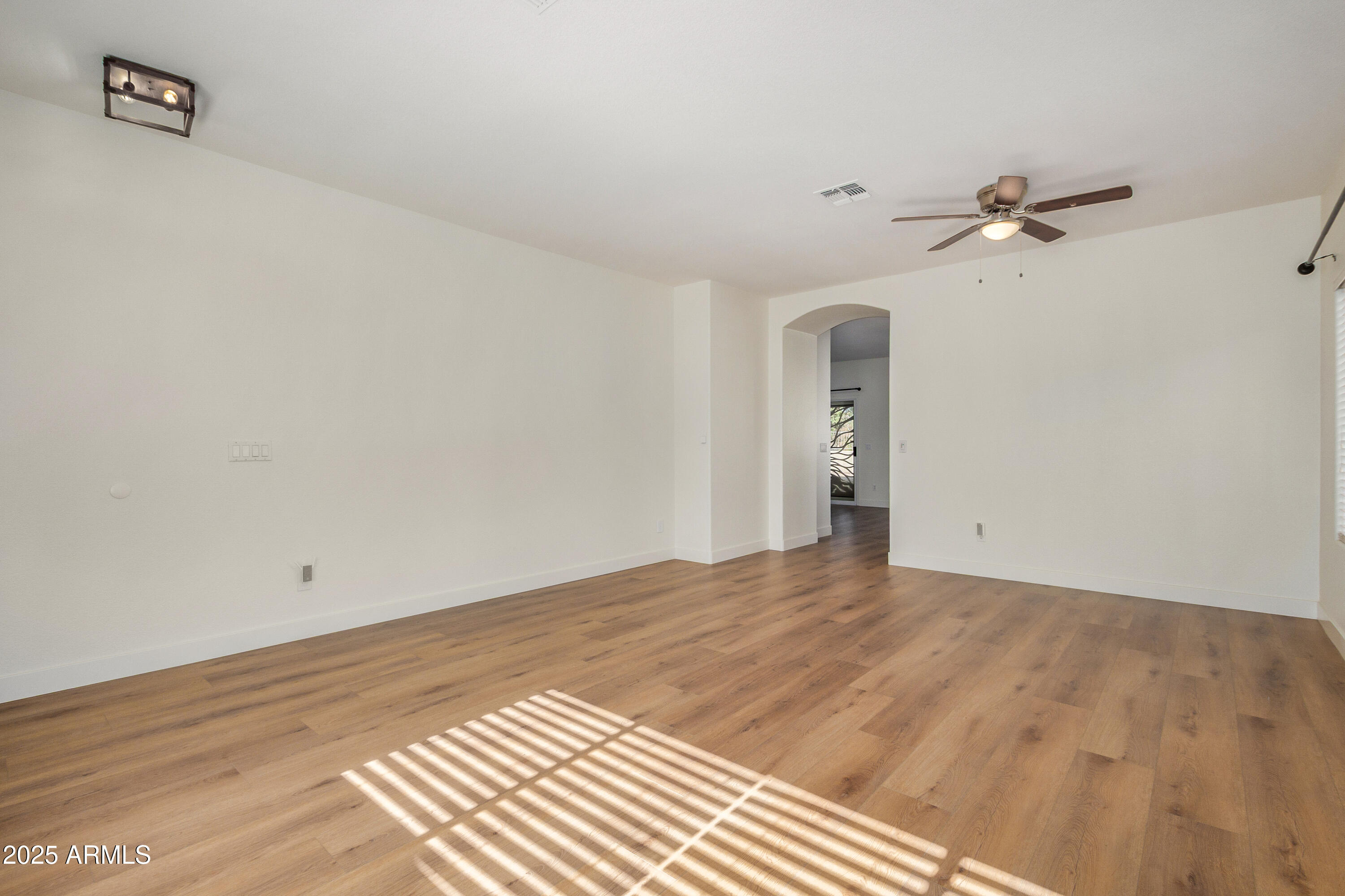 3792 East Woodside Way Gilbert, AZ 85297 - Photo 5 of 32 43 - Woodside