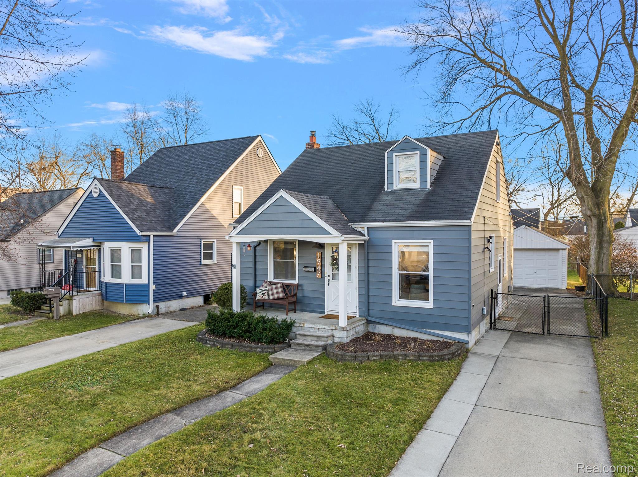 1947 Harvard Road Berkley, MI 48072 - Photo 3 of 55 Gallery Image 3