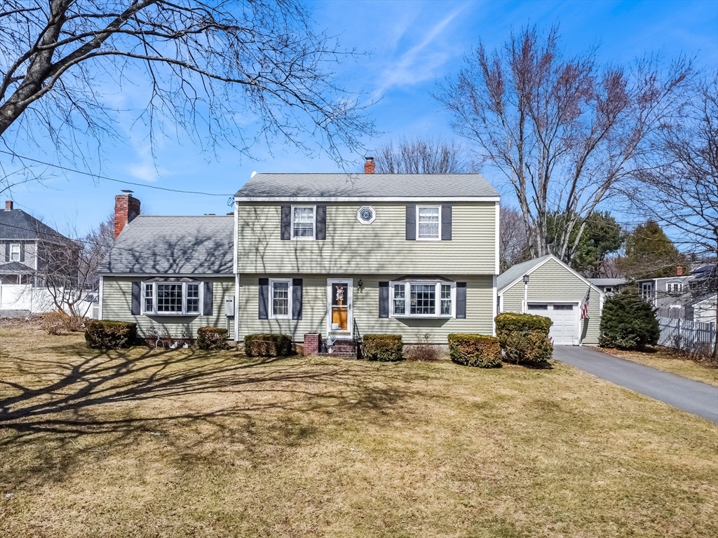 71 North Lowell Street Methuen, MA 01844 - Photo 2 of 30