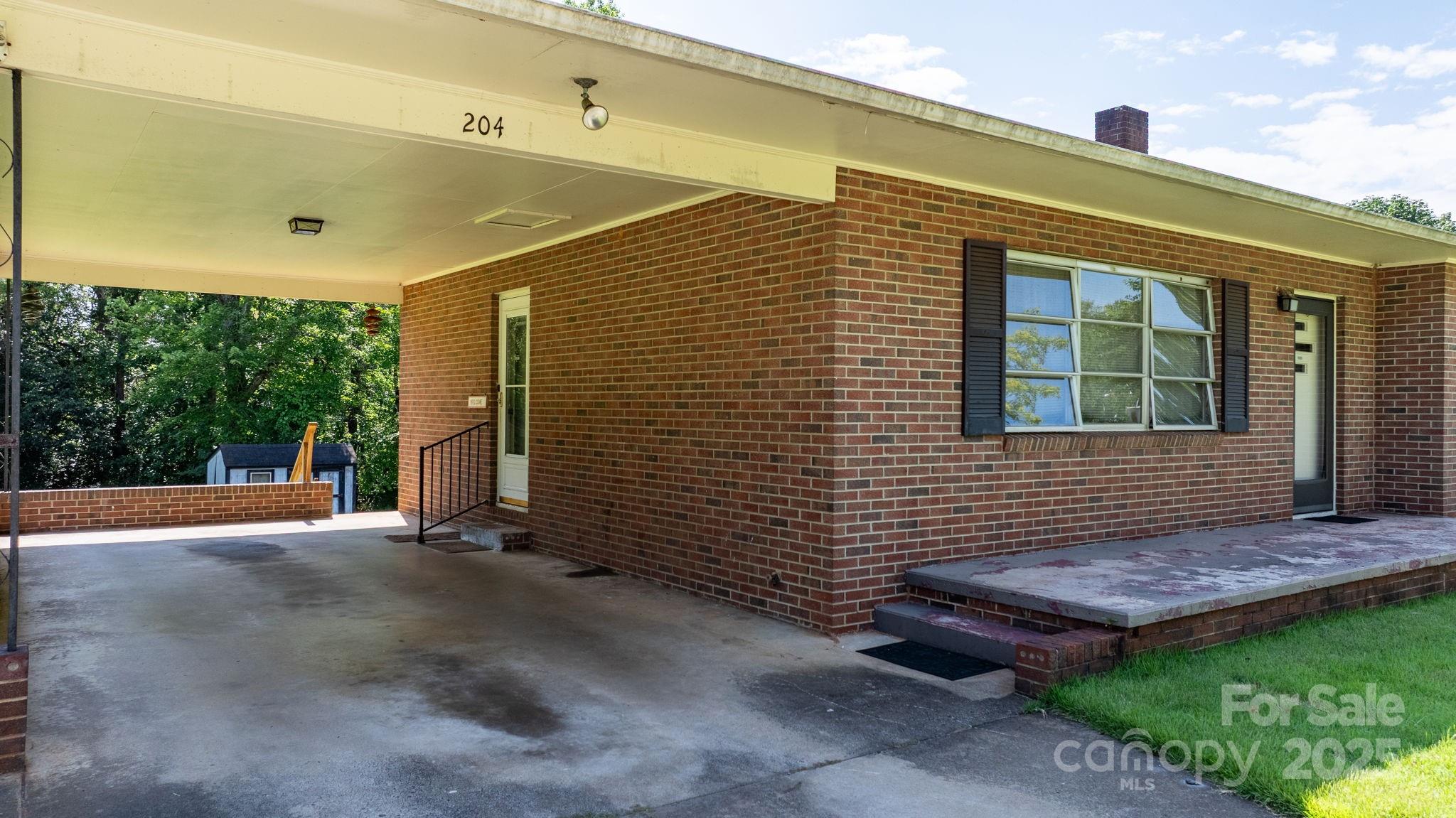 204 Whitley Road Morganton, NC 28655 - Photo 8 of 30 Gallery Image 8