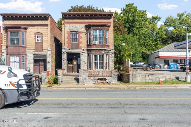 $349,900 | 169 Hoosick Street, Troy, NY 12180