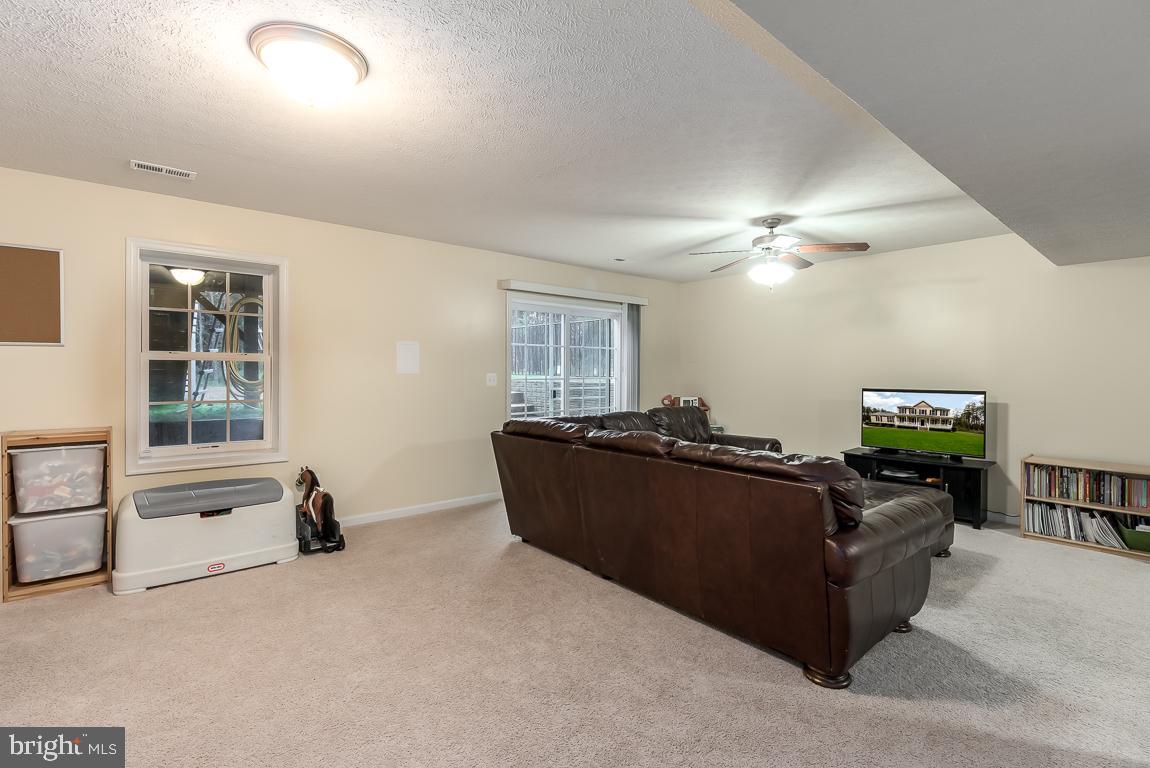 6220 Hickory Ridge Road Spotsylvania, VA 22551 - Photo 28 of 35 Look at all that space!