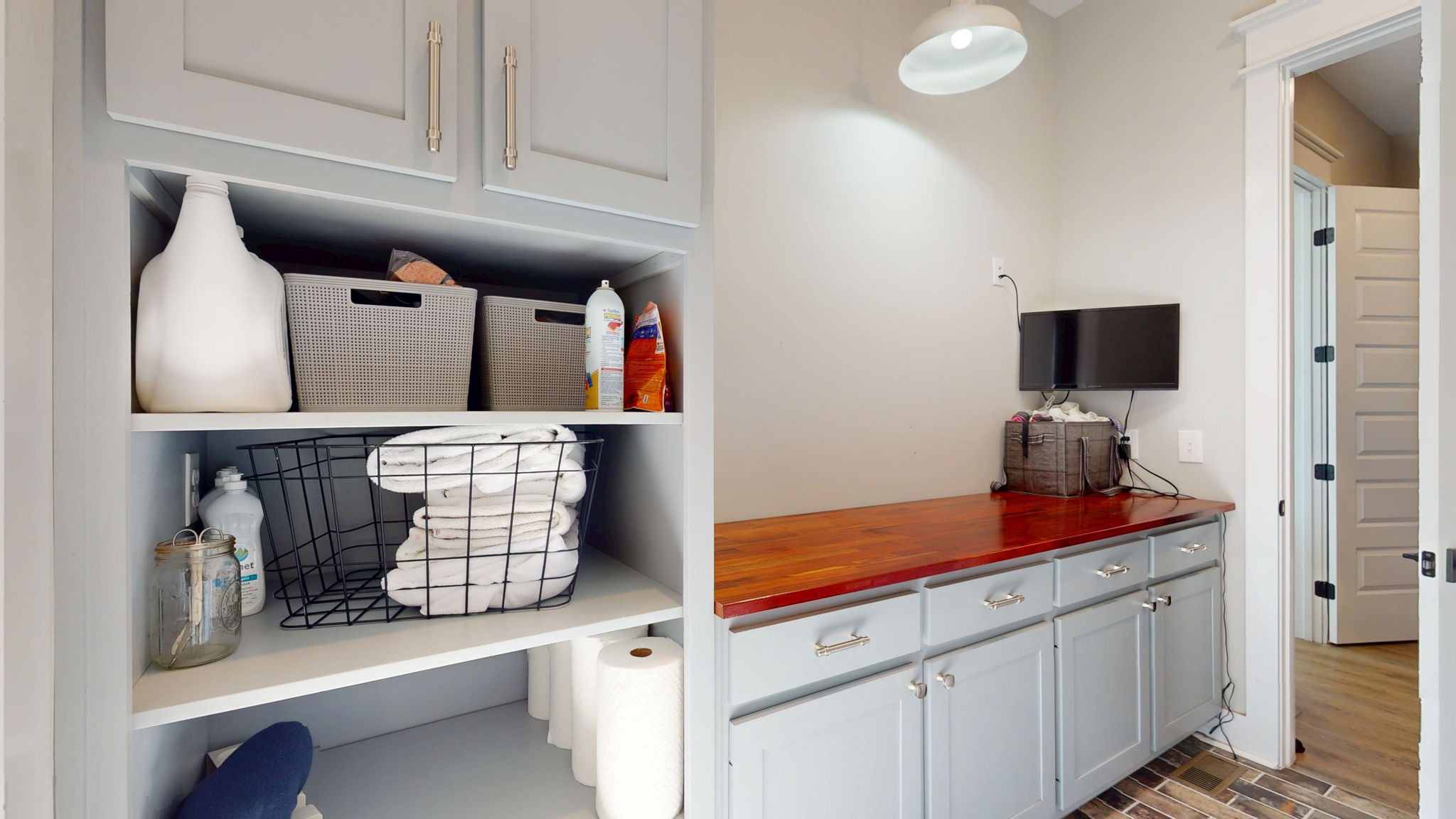 5130 Midland Road Christiana, TN 37037 - Photo 18 of 51 a kitchen with kitchen island cabinets and window