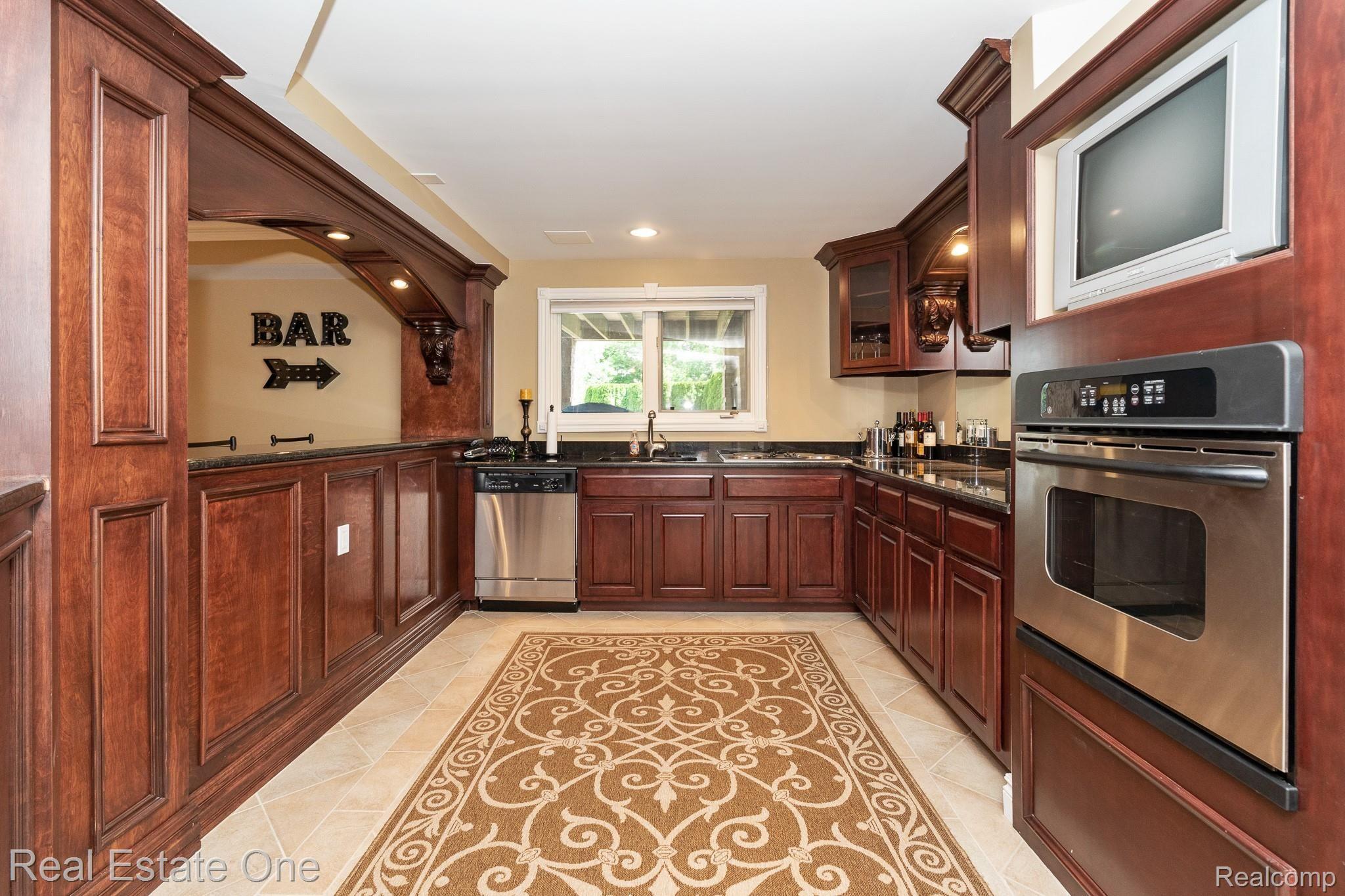 679 Quarry Drive Rochester, MI 48306 - Photo 40 of 54 679 Quarry MLS-W090.jpg