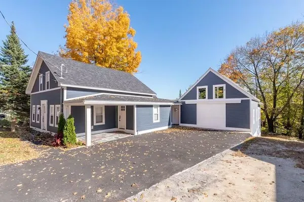 $795,000 | 175 Center Street, Wolfeboro, NH 03894