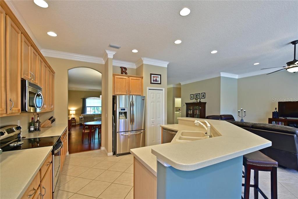 6528 Copper Ridge Trail University Park, FL 34201 - Photo 10 of 25 Gallery Image 10