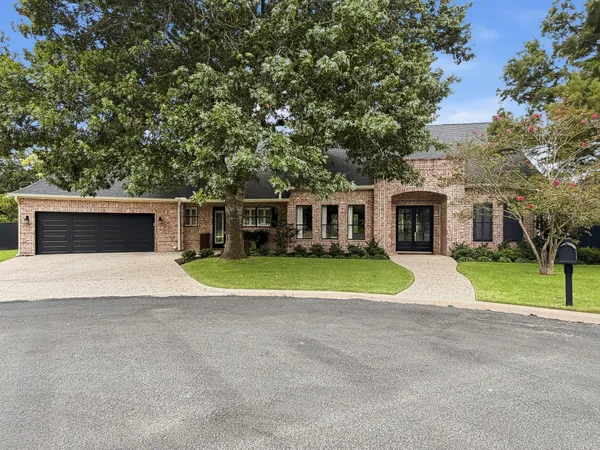 $1,950,000 | 419 Candlelight Circle, Fredericksburg, TX 78624