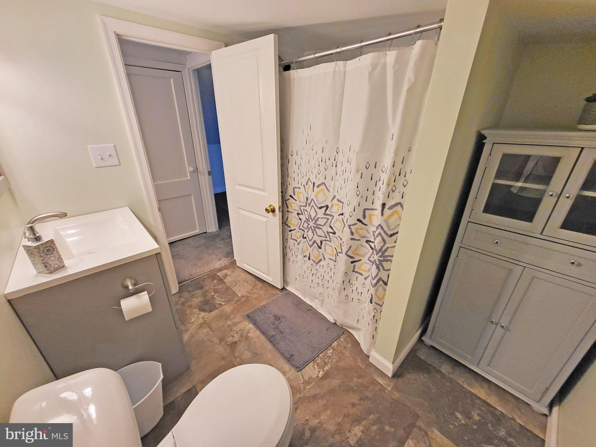 4545 Sycamore Grove Road Chambersburg, PA 17202 - Photo 19 of 31 Upstairs bath