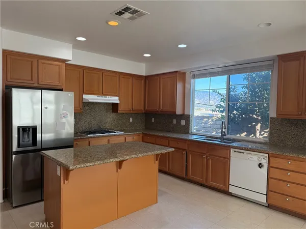$3,600 | 1147 Glenwood Court, San Bernardino, CA 92407
