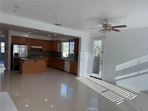 $3,600 | 1147 Glenwood Court, San Bernardino, CA 92407