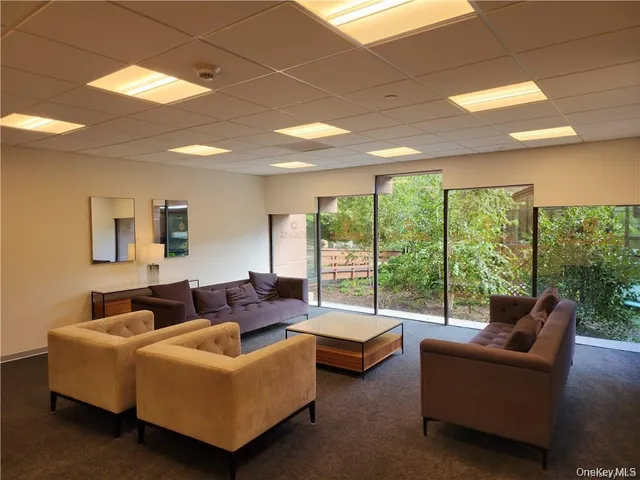 $3,500 | 4 Martine Avenue, Unit 416, White Plains, NY 10606