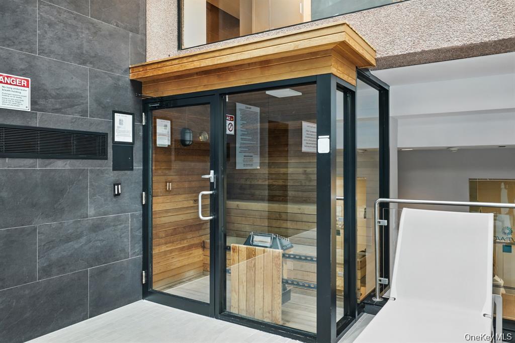 4 Martine Avenue, Unit 416 White Plains, NY 10606 - Photo 16 of 18