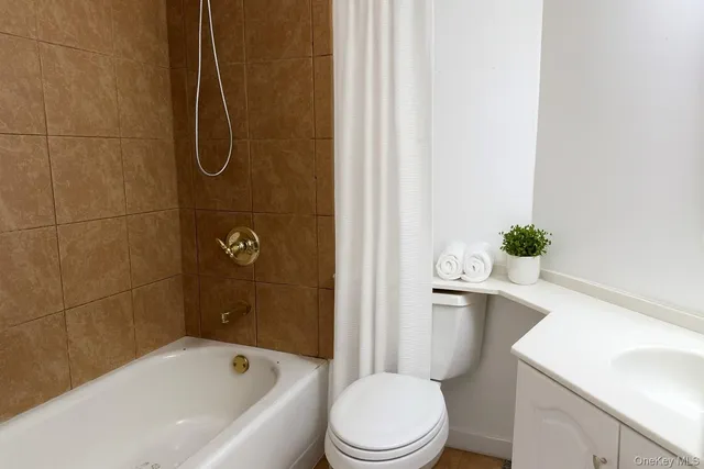 $3,500 | 4 Martine Avenue, Unit 416, White Plains, NY 10606