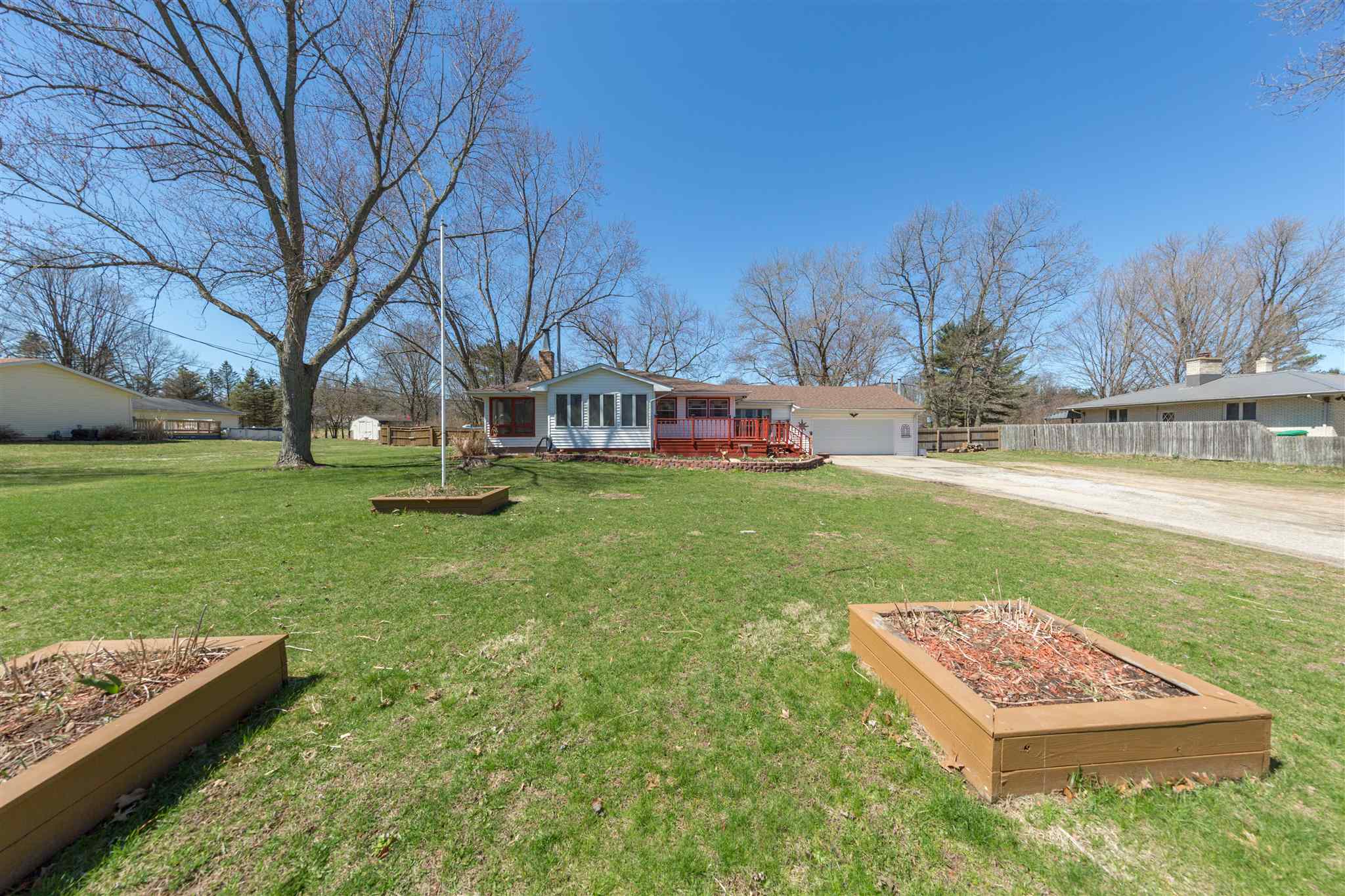 55155 Sundown Road South Bend, IN 46628 - Photo 2 of 36 Gallery Image 2