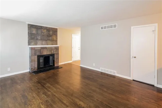 $1,630 | 707 Mulberry Street, Belton, MO 64012