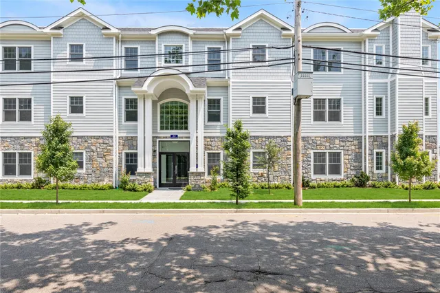 $5,400 | 22 Sagamore Hill Drive, Unit 1B, Port Washington, NY 11050