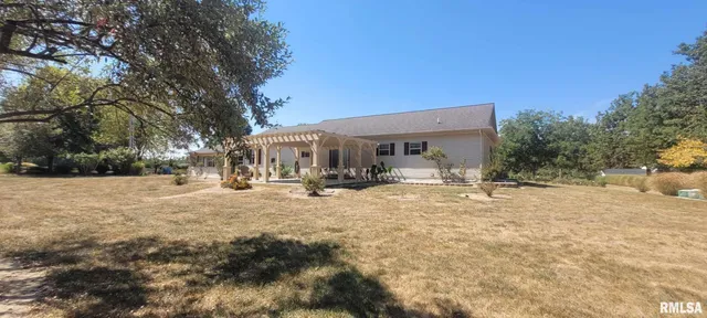 $549,300 | 1670 Woods Lane, Centralia, IL 62801