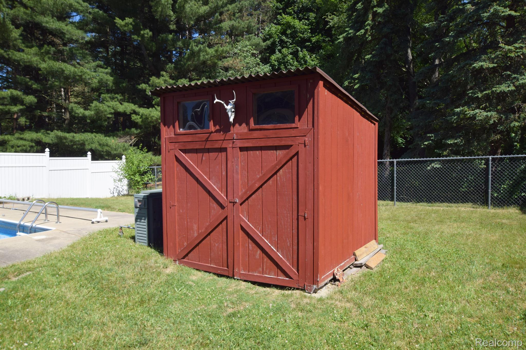 8087 East Carpenter Road Davison, MI 48423 - Photo 36 of 40 Pool Shed
