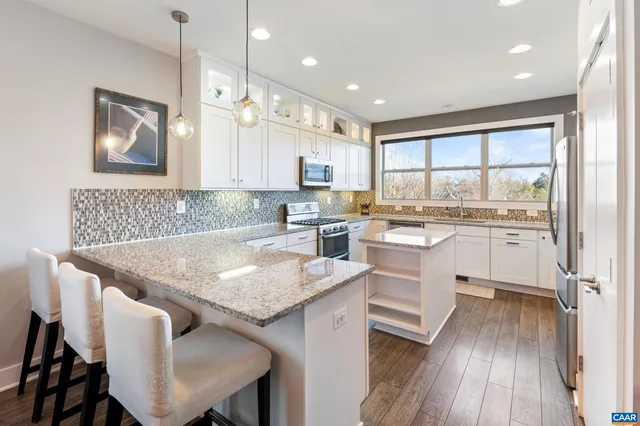 $699,000 | Undisclosed Address, Charlottesville, VA 22902