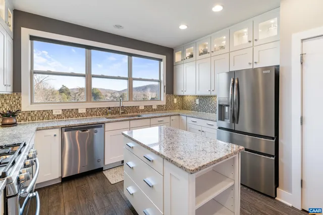 $699,000 | Undisclosed Address, Charlottesville, VA 22902