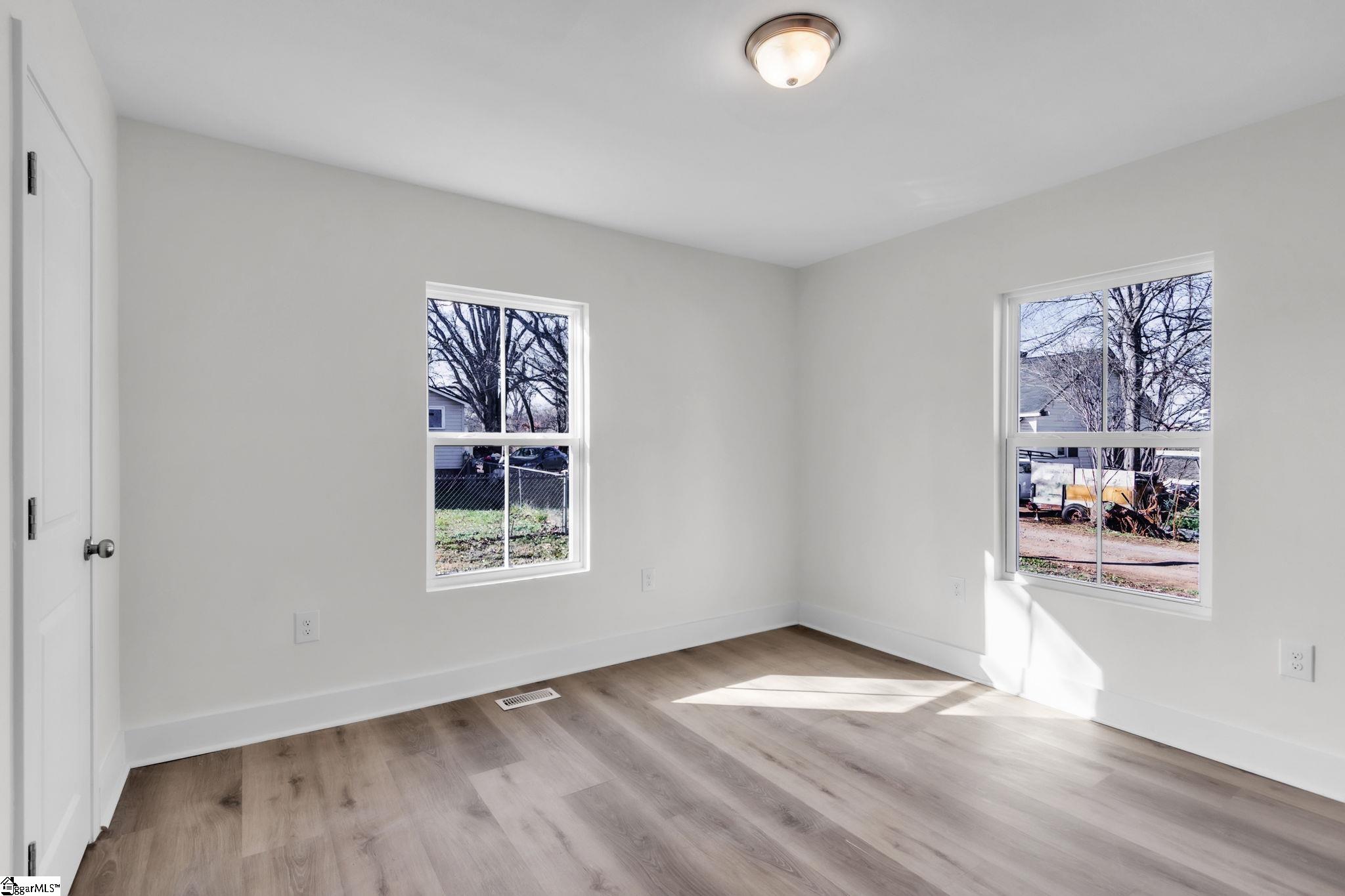 14 19th Street Greer, SC 29651 - Photo 16 of 26