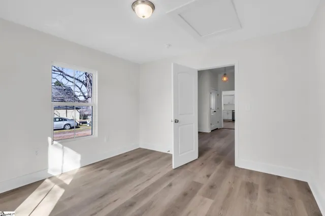 $259,999 | 14 19th Street, Greer, SC 29651