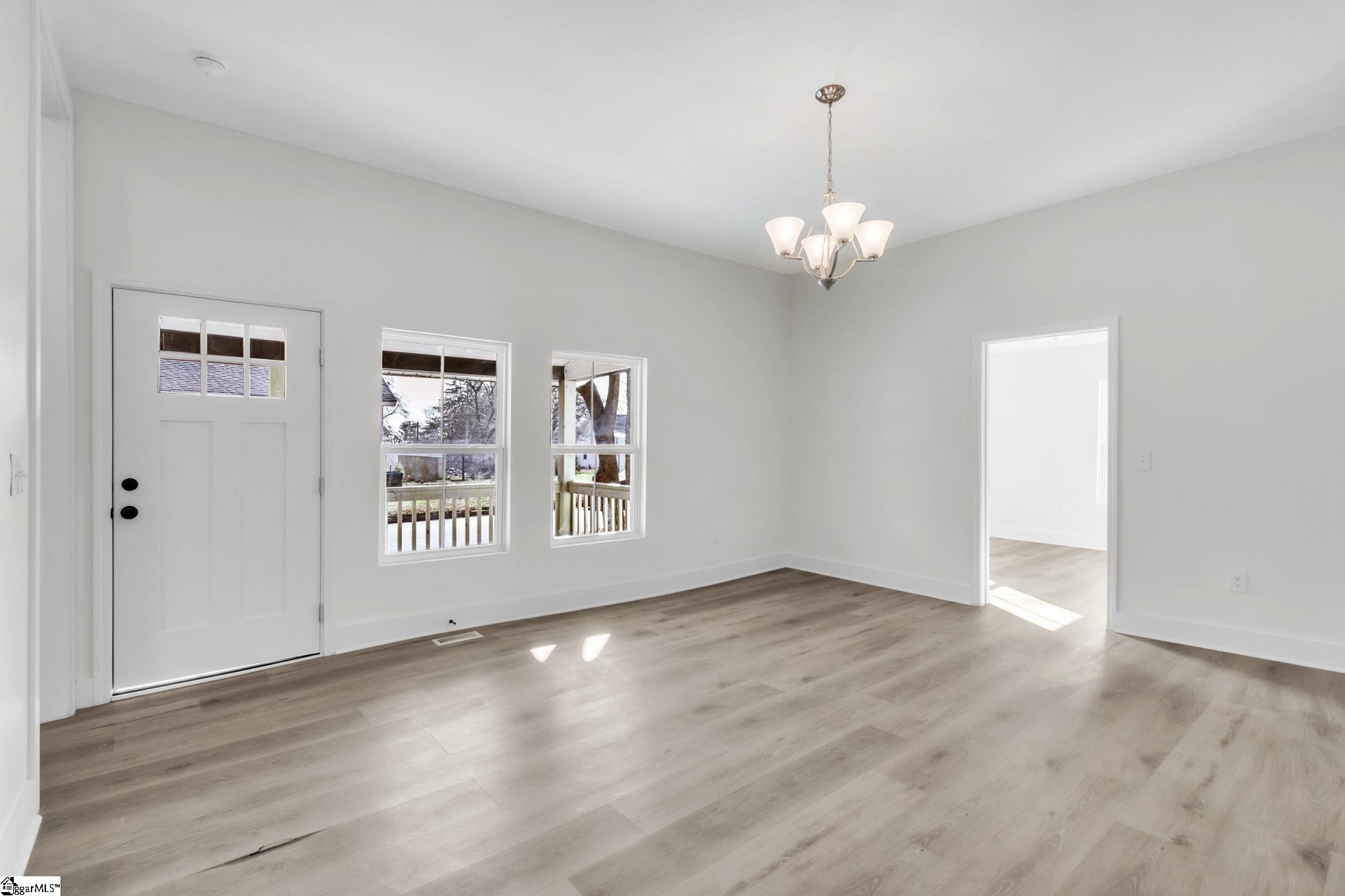 14 19th Street Greer, SC 29651 - Photo 4 of 26