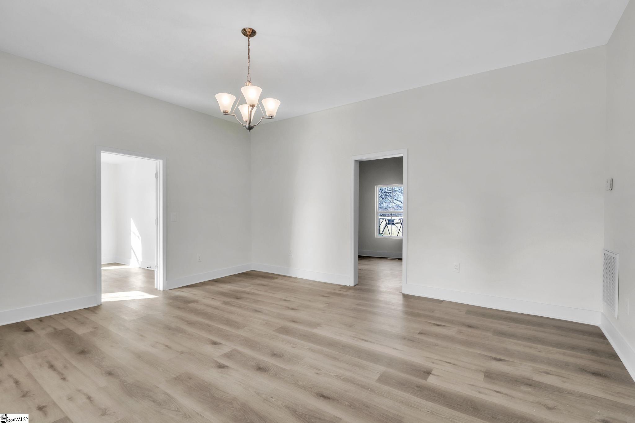 14 19th Street Greer, SC 29651 - Photo 6 of 26