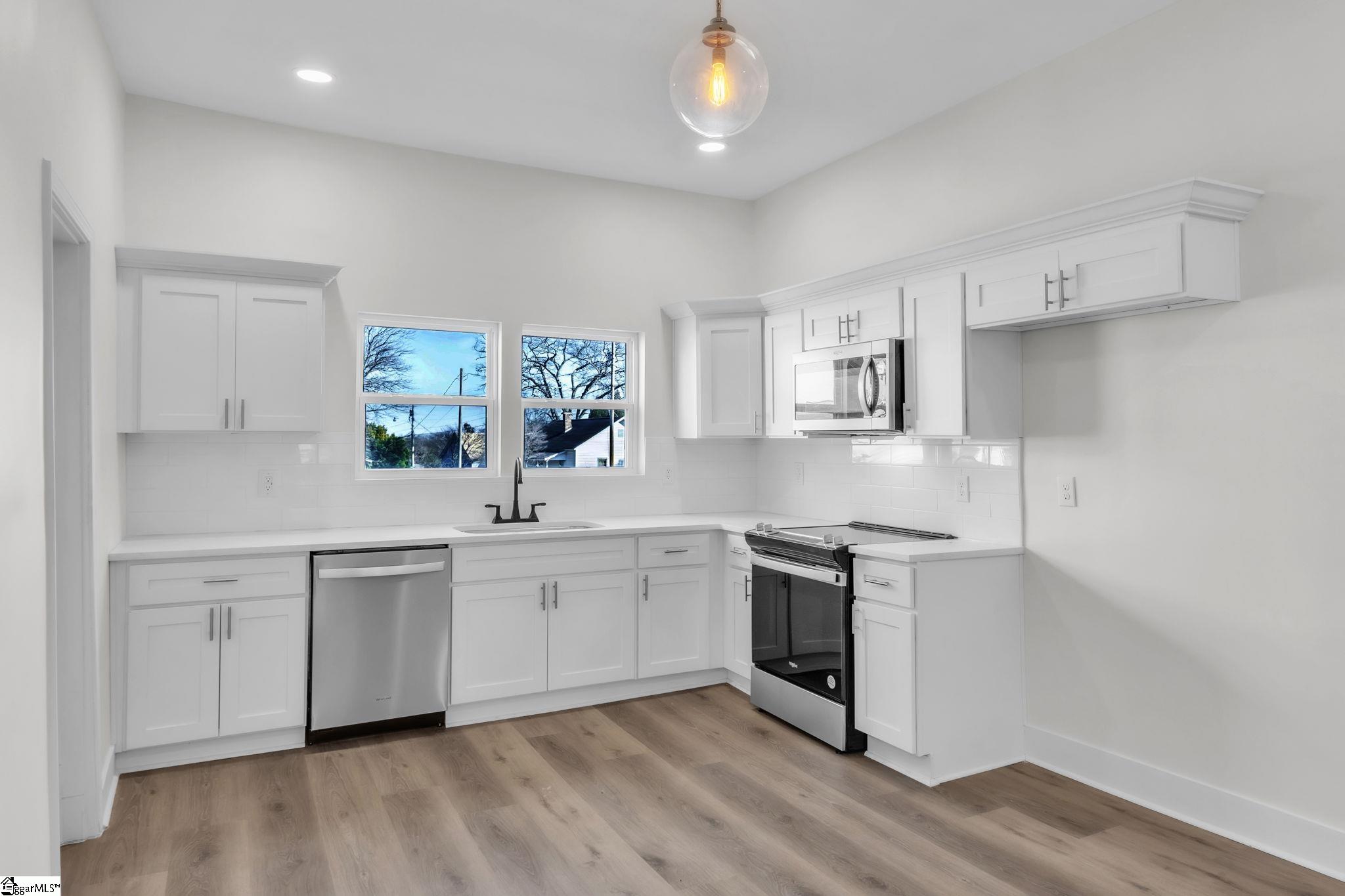 14 19th Street Greer, SC 29651 - Photo 9 of 26