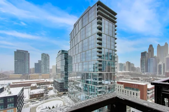 $310,000 | 849 North Franklin Street, Unit 1110, Chicago, IL 60610