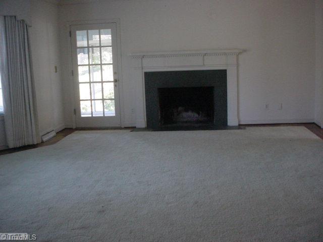 1035 Rockford Road High Point, NC 27262 - Photo 3 of 11 Living Room.