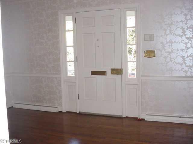 1035 Rockford Road High Point, NC 27262 - Photo 7 of 11 Entry.