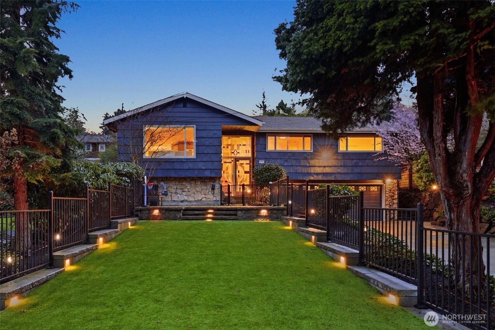 3601 Northeast 100th Street Seattle, WA 98115 - Photo 1 of 39