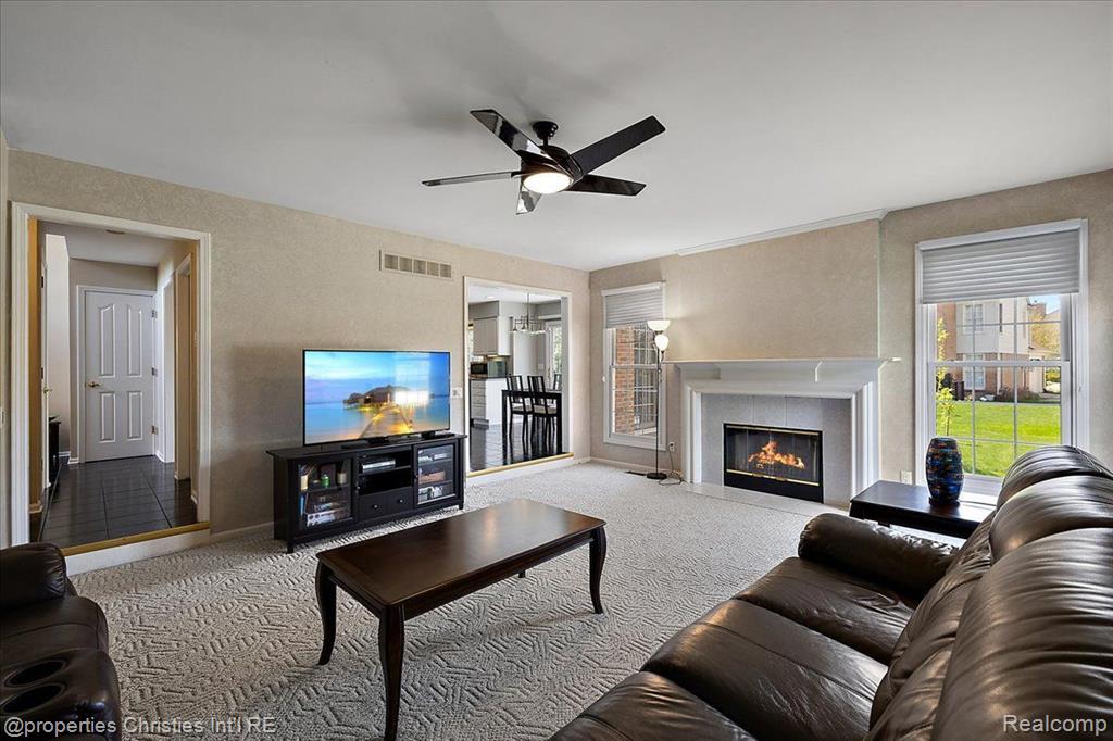 1708 Tremont Road Canton, MI 48188 - Photo 5 of 60
