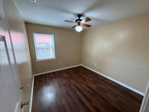 $1,800 | 3853 Accacia Lane, Harvey, LA 70058