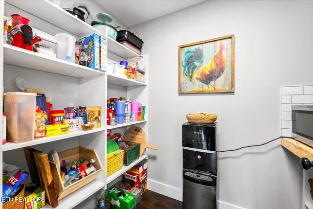 $599,000 | 129 Austin Lane, Jacksboro, TN 37757