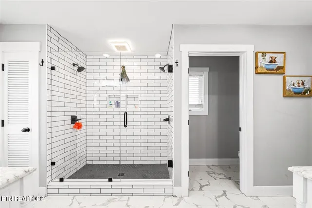 $599,000 | 129 Austin Lane, Jacksboro, TN 37757