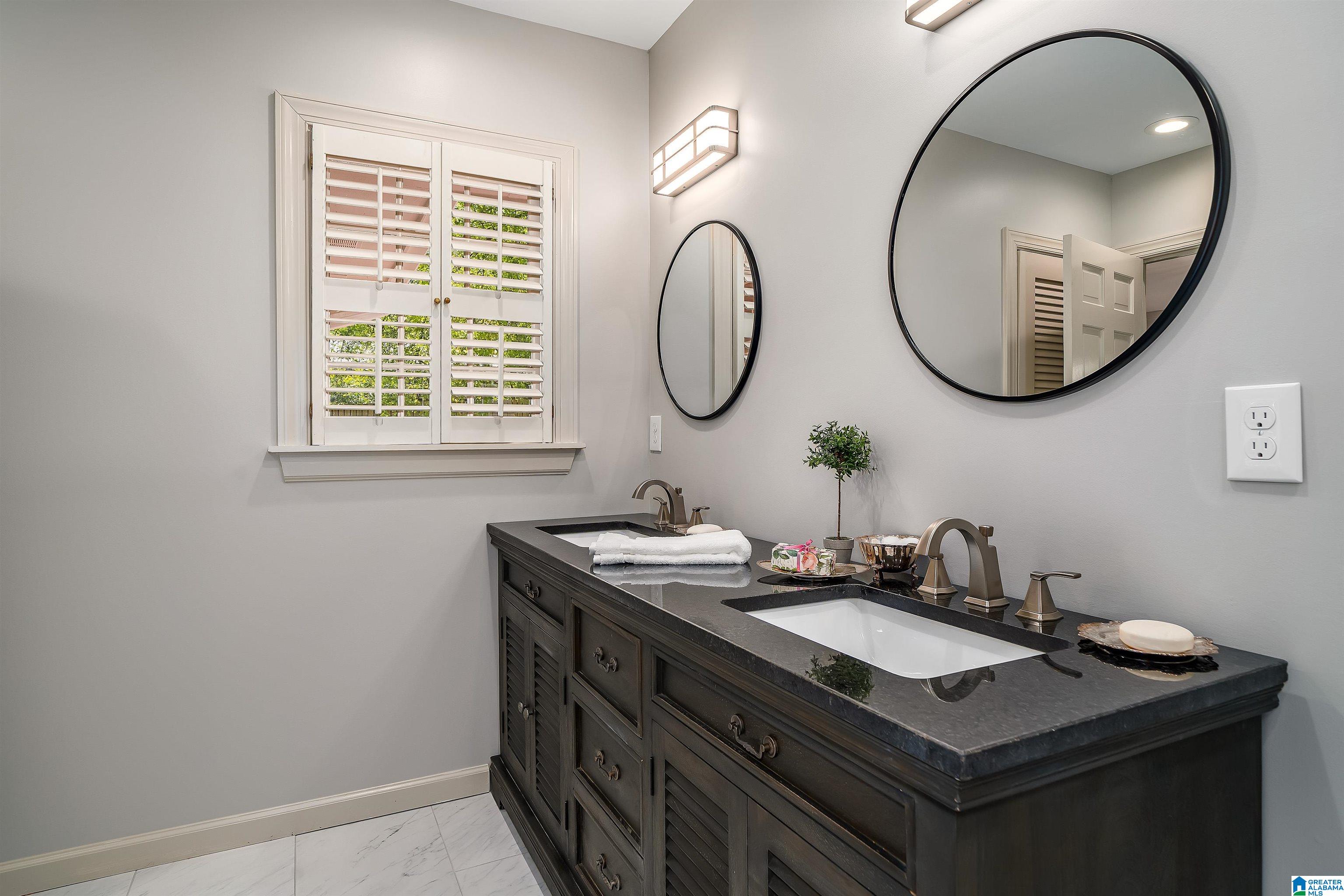 3636 Woodvale Road Birmingham, AL 35223 - Photo 28 of 43
