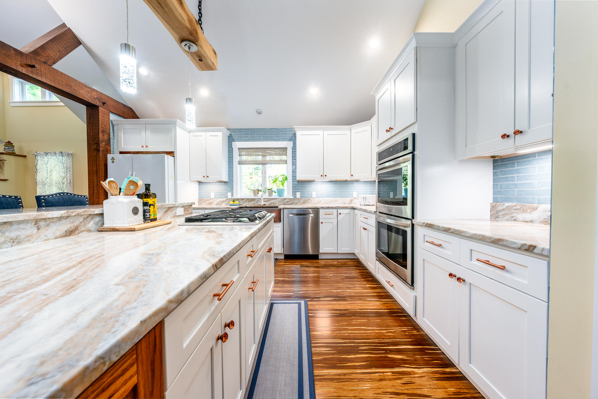 265 Cotuit Road Mashpee, MA 02649 - Photo 8 of 26 kitchen2