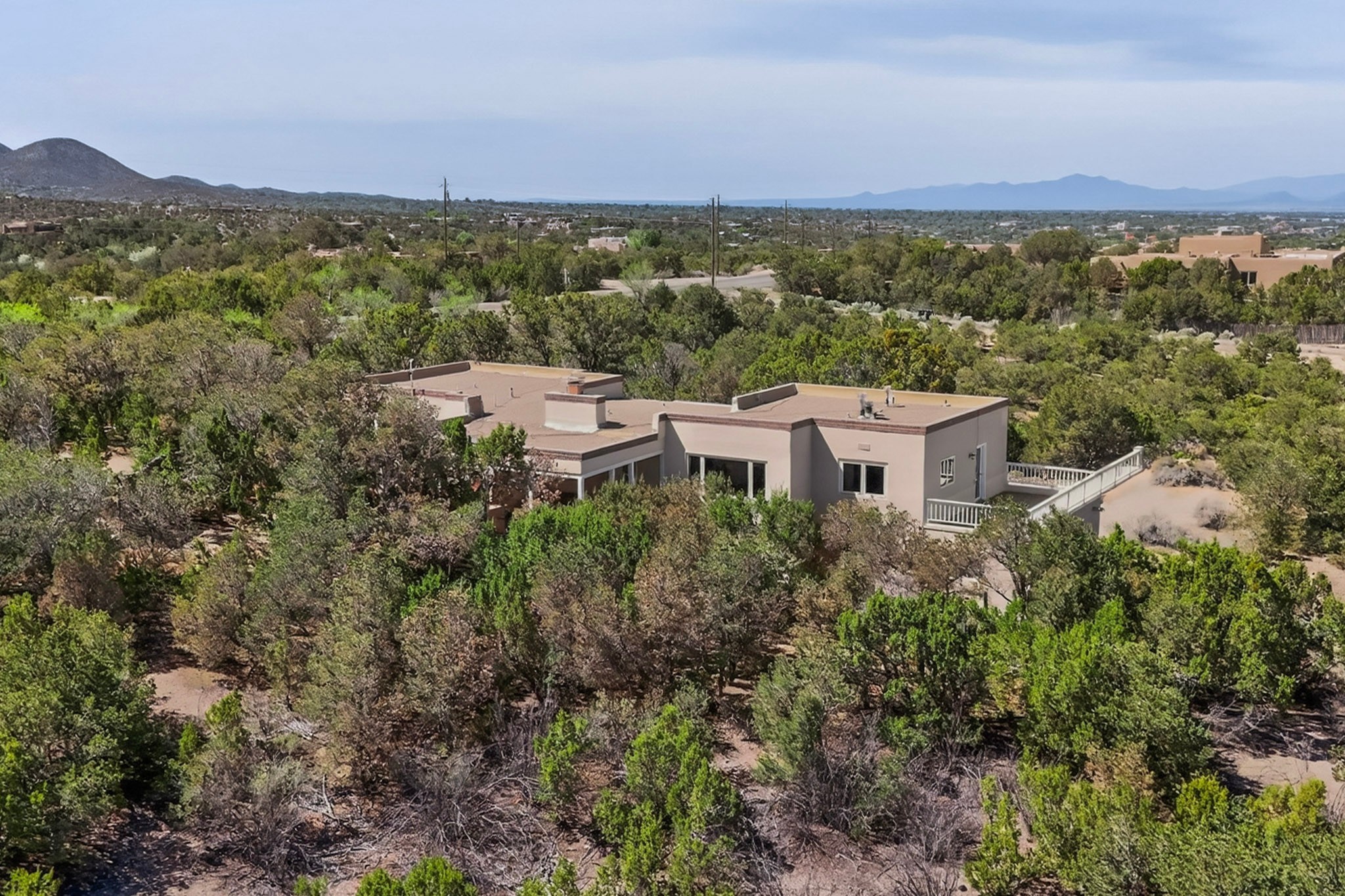 1064 Bishops Lodge Road Santa Fe, NM 87501 - Photo 3 of 40