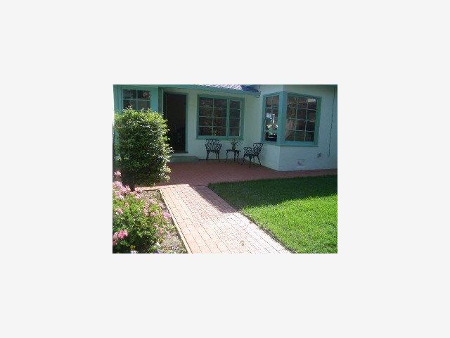 532 Alhambra Road San Mateo, CA 94402 - Photo 8 of 9 Gallery Image 8